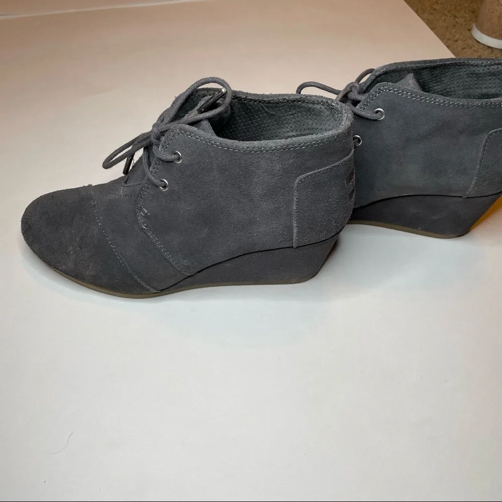 Gray Toms Wedges